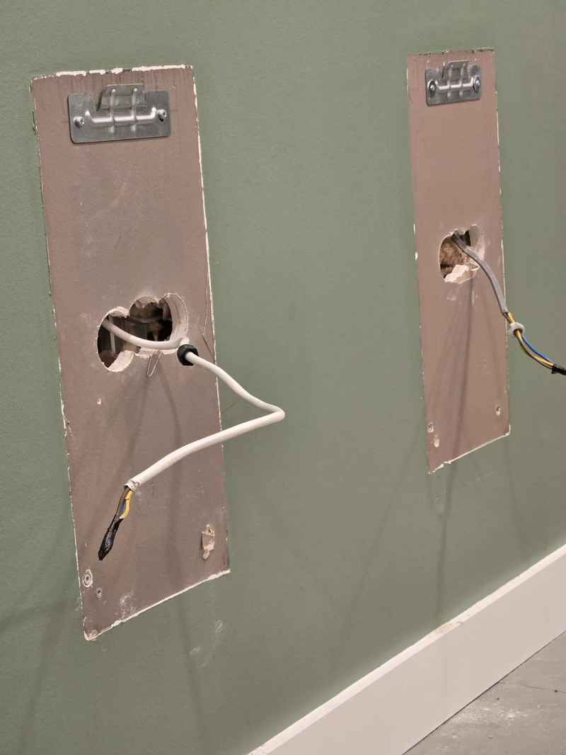 Electrical works London commercial