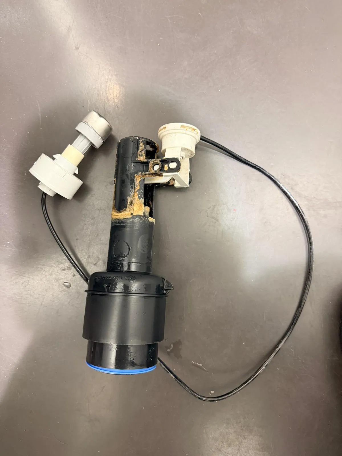 Commercial plumbing repairs London valves toilets