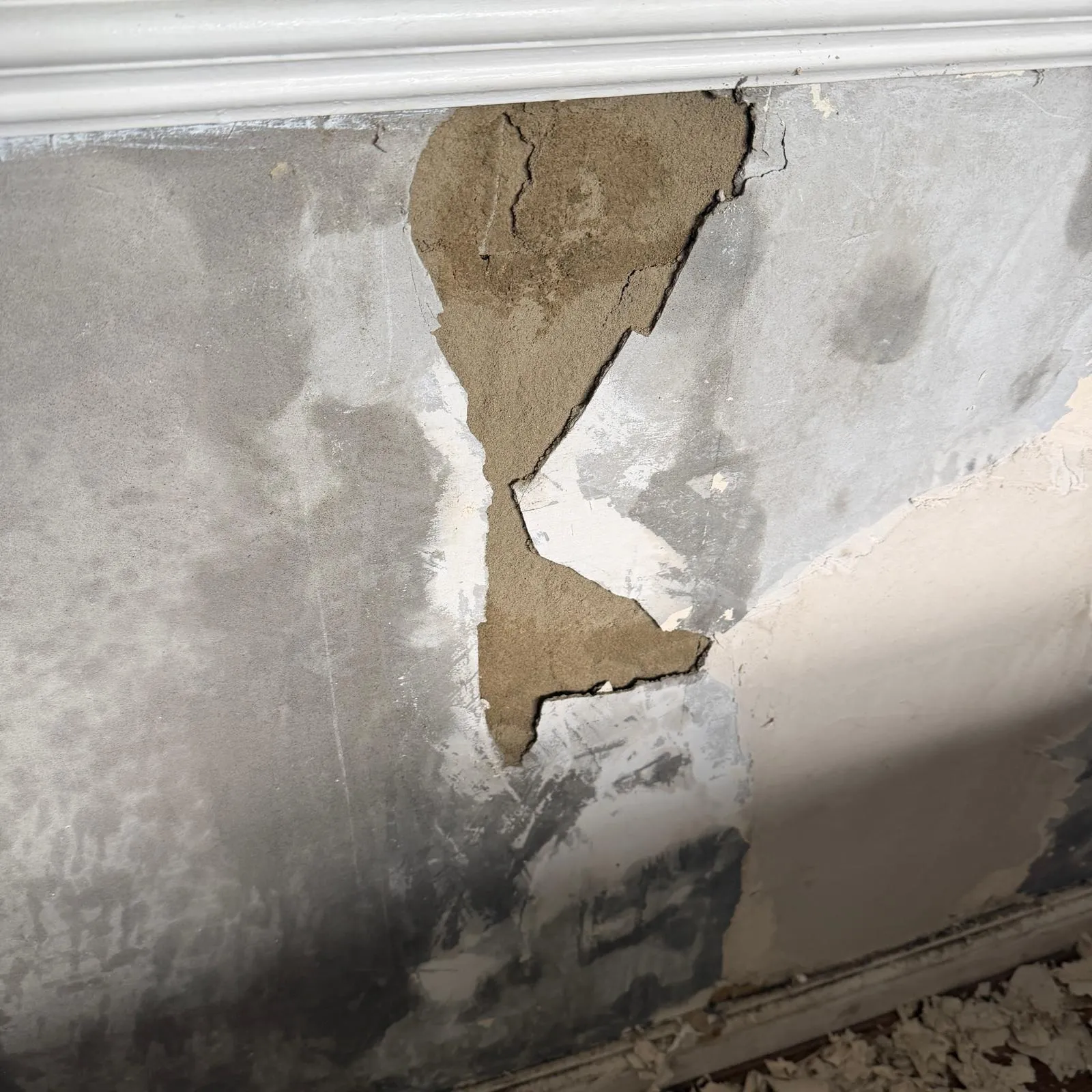 Wall repair plastering London commercial property